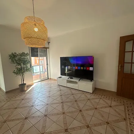 Lejlighed Elegant Getaway Ii - Lisbon- Two Bedroom In Montijo- 10 Mints From The